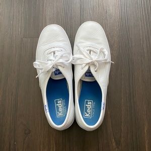 Keds leather sneakers size 6.5